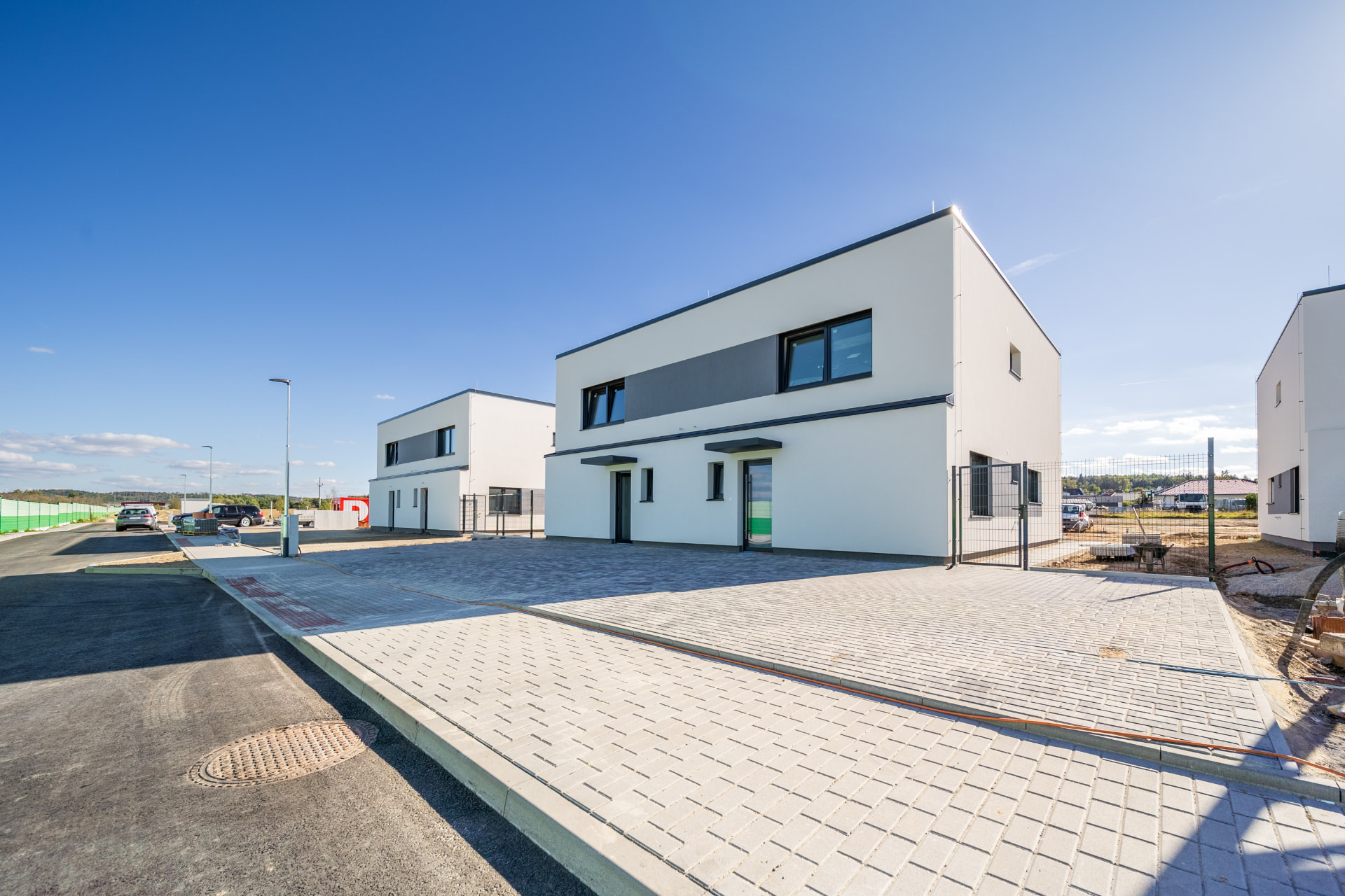 Říjen 2026 — nejnovější — fotografie ze stavby 2