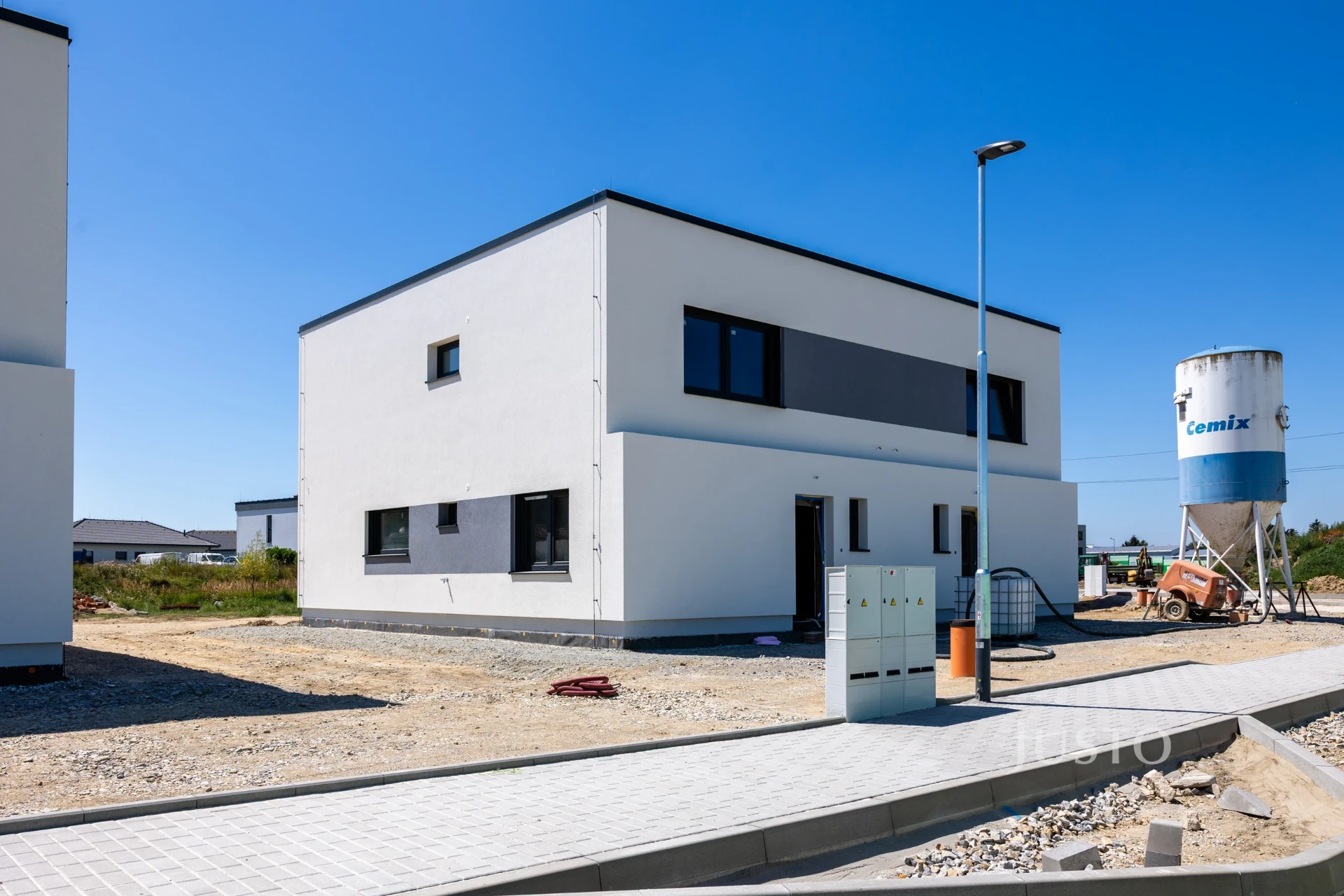 Srpen 2026 — fotografie ze stavby 1